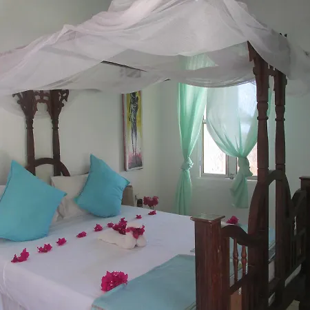 Driftwood Beach Lodge Jambiani  Exterior photo